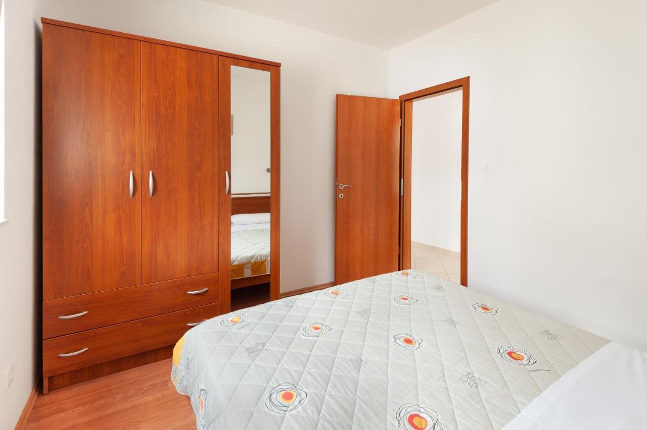 Apartments Lumaduma Trogir Exterior photo