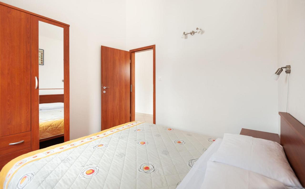 Apartments Lumaduma Trogir Exterior photo