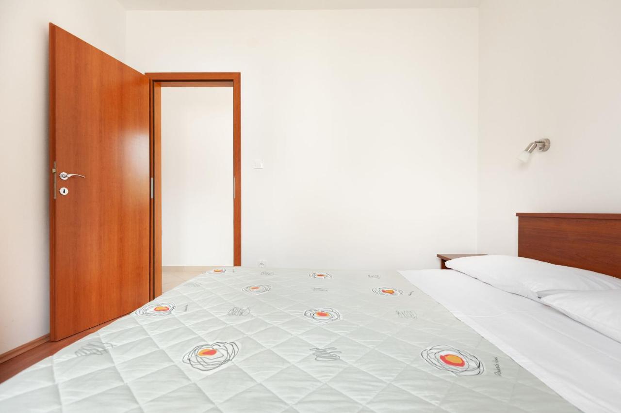 Apartments Lumaduma Trogir Exterior photo