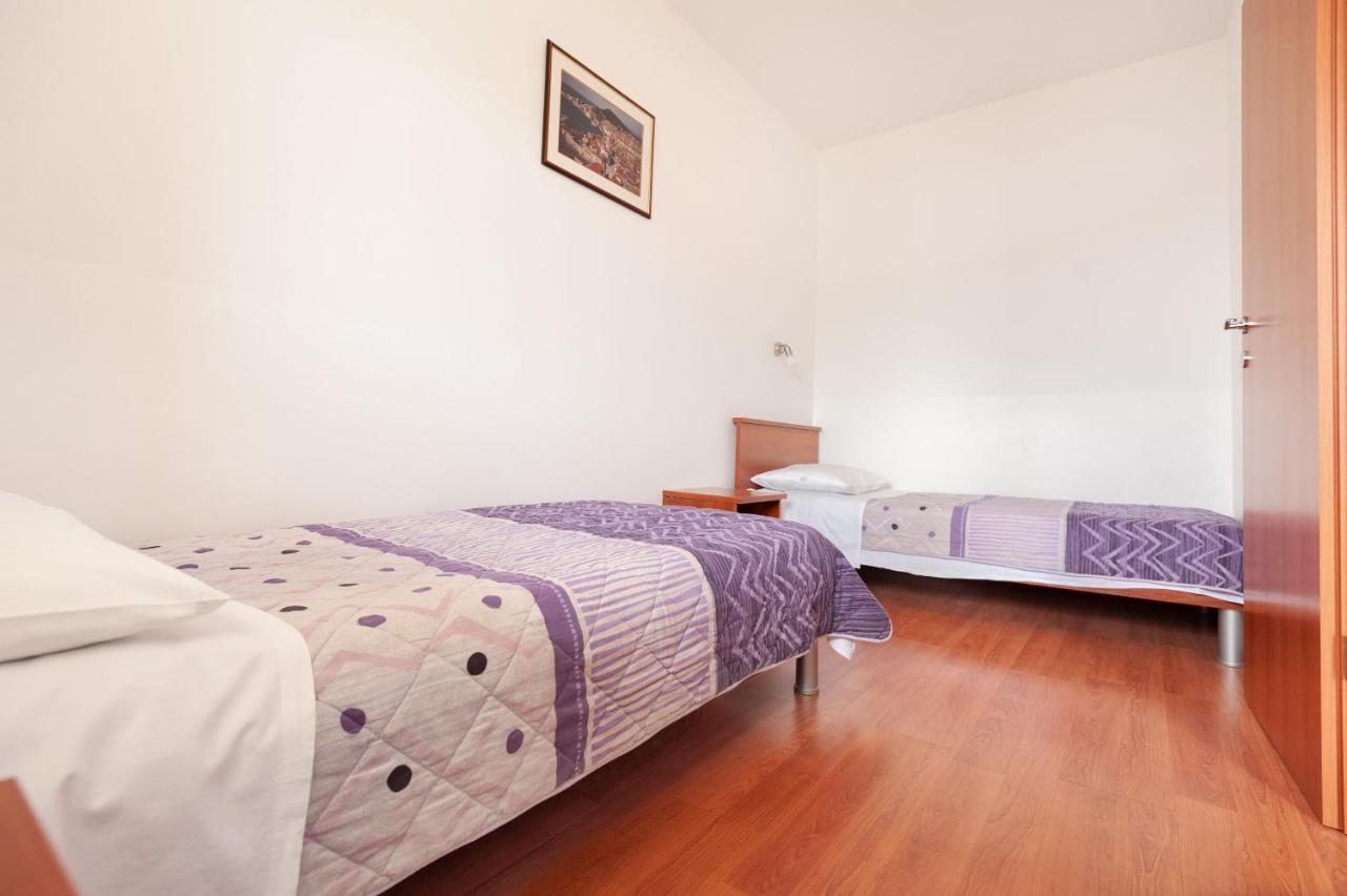 Apartments Lumaduma Trogir Exterior photo